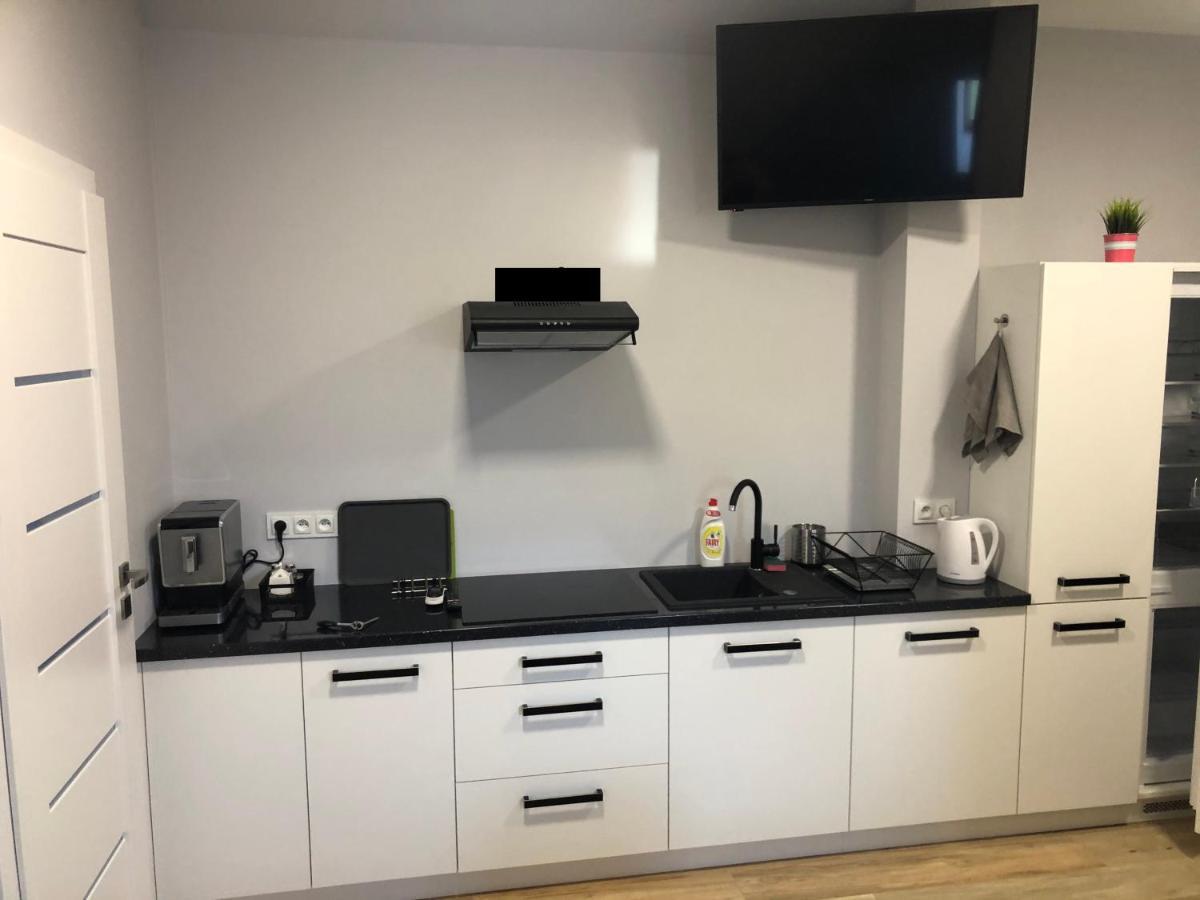 Klimatyzowane Apartamenty I Pokoje Przy Targach Kielce Ngoại thất bức ảnh