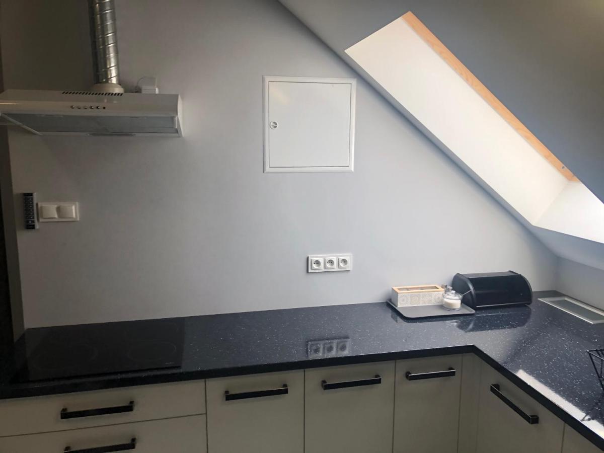Klimatyzowane Apartamenty I Pokoje Przy Targach Kielce Ngoại thất bức ảnh